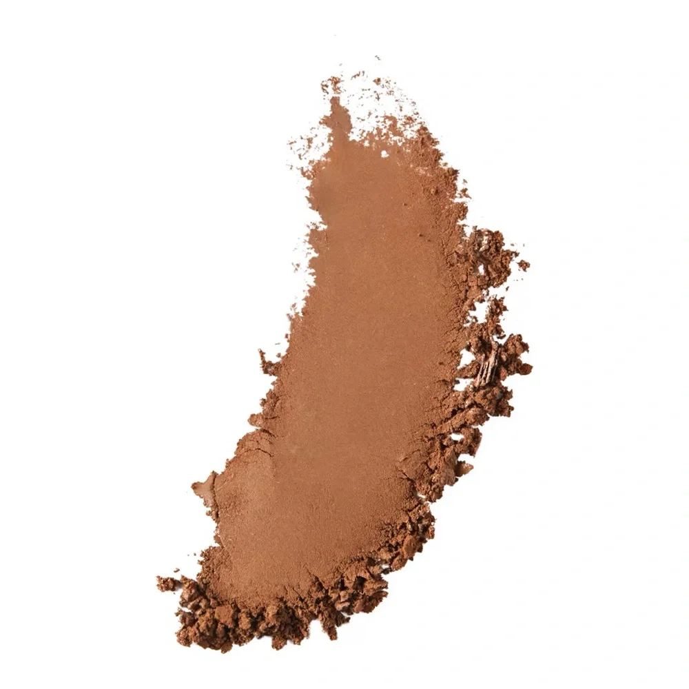 Polite Society ‘Palm Royale’ Cabana Club Blurring Bronzer